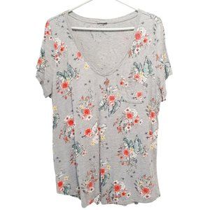 🎈 2/$20 -Torrid Pocket V-Neck Grey Floral T-Shirt 1X